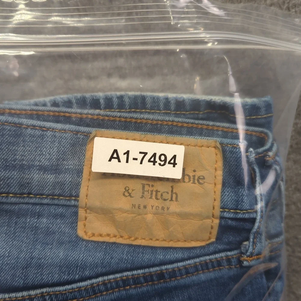 Abercrombie Fitch Jeans Mens 30x32 Blue Skinny Button Fly Casual Faded